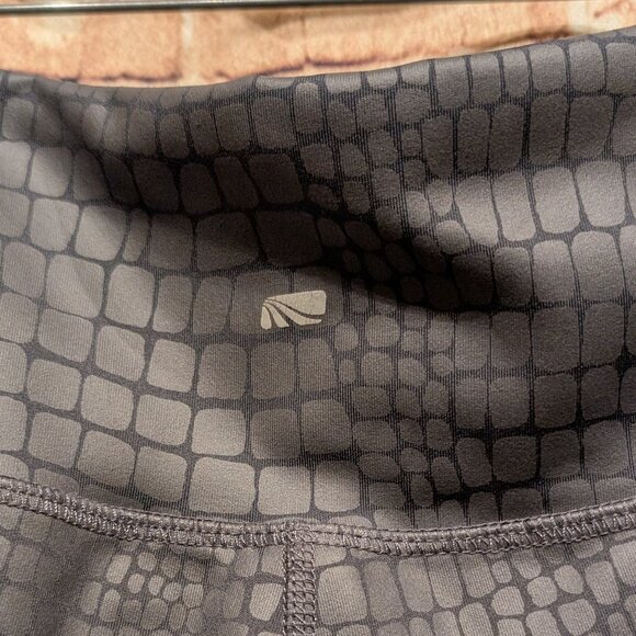 Gray Marika Textured Leggings Size Med - Picture 7 of 11